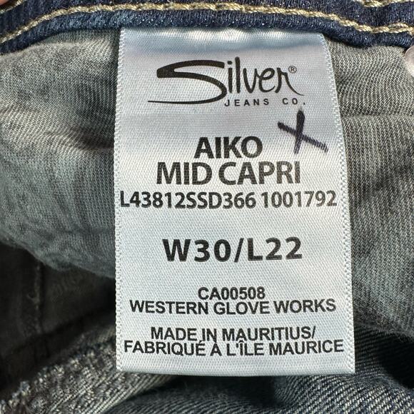 Silver Jeans AIKO Mid Capri Womens Size 30 Blue Low Rise Denim Crop Pants 30x24 - Picture 13 of 13
